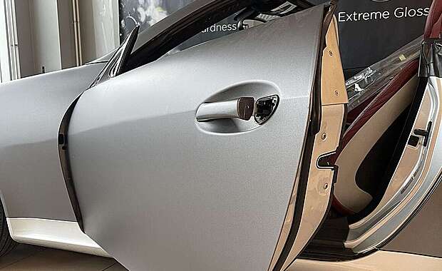 Vinyl Pasting of Body and Decor Elements Estonia-11 Vinyl Pasting of Body and Decor Elements Estonia-11