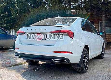 Boquillas imitación silenciador pintadas Plata MV-Tuning Skoda Rapid II 2020-2022