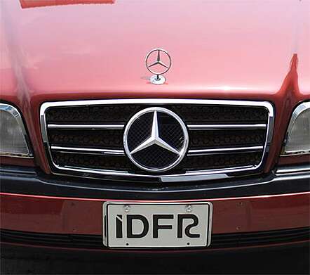 Front Bumper Grill Black Chrome IDFR 1-MB101-03CB Mercedes Benz W202 C-Class 1993-2000