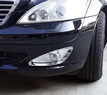 Cubre faro antiniebla cromado IDFR 1-MB604-06C para Mercedes Benz W221 Clase S 2005-2013