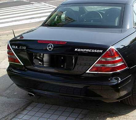 Embellecedores de pilotos traseros cromados IDFR 1-MB680-02C para Mercedes-Benz CLASE SLK R170 1996-2004