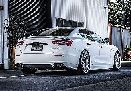 Side Skirts Pro Composite Maserati Ghibli